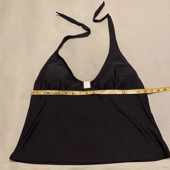 Isaac Mizrahi Halter Tankini. - Picture 8 of 11